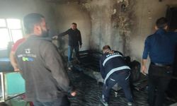 Başkale'de ev yangını