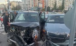 Elazığ'da zincirleme trafik kazası: 3 yaralı