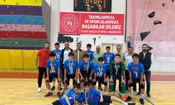 Ahmet Hamdi Tanpınar ortaokulunun futsal başarısı