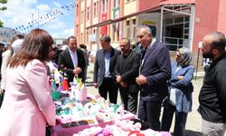Erzurum'da yıl sonu sergisi şenliğe döndü