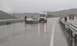 Erzurum-Erzincan karayolundan zincirleme trafik kazası: Yaralılar var