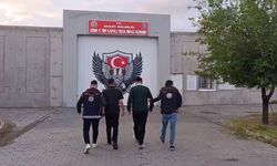 Iğdır’da insan ticareti suçundan aranan 2 şüpheli yakalandı