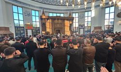 Van’da bayram namazı coşkusu