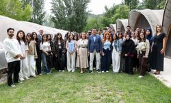 Tunceli’de bayramda öğrenciler unutulmadı: Vali Aygöl gençlerle kahvaltıda buluştu