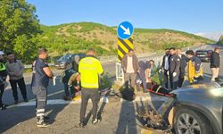 Bingöl’de Köprü Korkuluklarına Çarpan Otomobilde 5 Kişi Yaralandı