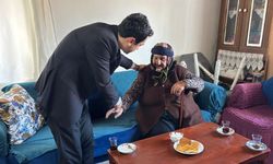 Kaymakam Tutal’dan şehit ailesine bayram ziyareti
