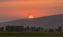 Güroymak'ta gün batımı görsel şölen sundu