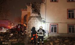 Elazığ’da Yıldırım Caminin Minaresini Yıktı: Facia Son Anda Önlenmiş Oldu