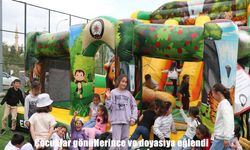 Erzurum’da çocuklar şişme oyun parkında doyasıya eğlendi