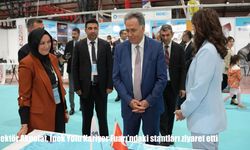 Rektör Akpolat, İpek Yolu Kariyer Fuarı’ndaki stantları ziyaret etti