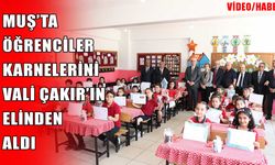 Muş'ta okullar kapandı: 100 bine yakın öğrenci karne heyecanı yaşadı