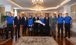 Erzurum Valisi Baruş, ceza infaz personelini kabul etti