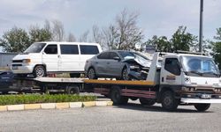 Iğdır’da Taksi ile Hafif Ticari Araç Çarpıştı: 4 Yaralı