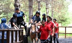 EMŞAV şehit ve gazi çocuklarıyla bir araya geldi