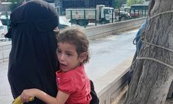 Pazarda kaybolan küçük kız, zabıta ekipleri sayesinde annesine kavuştu