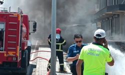 Tatvan’da dere yatağındaki lastik yangını elektrik hattına sıçradı