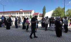 Bitlis'te üniversite adayları TYT'de ter döktü