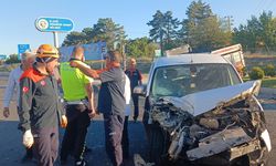 Elazığ’da kamyon ile hafif ticari araç çarpıştı: 1 yaralı