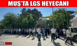 Muş’ta LGS heyecanı: 5 bin 987 öğrenci sınava girdi