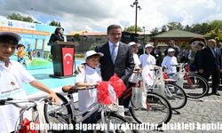 Babalarına sigarayı bıraktıran öğrencilere bisiklet ödülü