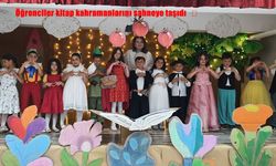 Tercan’da öğrenciler yazdıkları masalı sahneledi