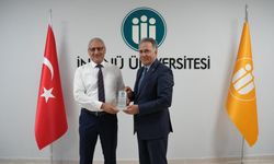 İnönü Üniversitesinde araştırma başarısı gösteren akademisyenlere plaket verildi