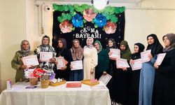 Ağrı'da okuma yazma öğrenen kadınlar için Okuma Bayramı düzenlendi