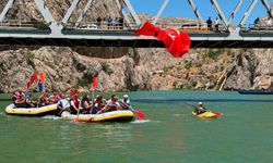 Kemaliye'de su sporları coşkusu Fırat Nehri'ne taşındı
