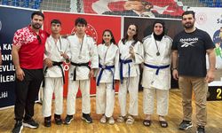 Ağrılı judocular Mardin'deki yarı final biletini aldı