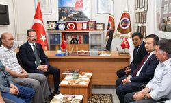 Vali Yamlı, şehit ve gazi aileleri derneğini ziyaret etti