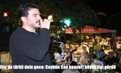 Oltu’da türkü dolu gece: Ceyhun Can konseri büyük ilgi gördü