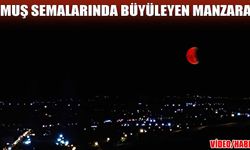 Muş semalarında yarım kızıl hilal görsel şölen sundu