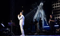 Tunceli'deki MamekFest'te şarkıcı Ferhat Göçer konser verdi
