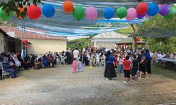 İspir Yeşilyurt’ta geleneksel şenlikte binlerce kişi buluştu