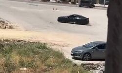 Elazığ’da drift atan sürücü kameraya yansıdı