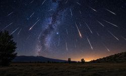 Erzincan semalarında Perseid şöleni: Gece gökyüzü ışık izleriyle süslendi