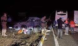 Erzincan’da yolcu otobüsü ile SUV tipi araç çarpıştı: 1'i ağır 7 yaralı
