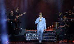 Ferhat Göçer'in şarkılarıyla Malatya Kültür Yolu Festivali'ne veda edildi