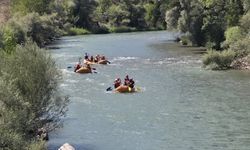 Erzurum’da rafting yarışları nefes kesti