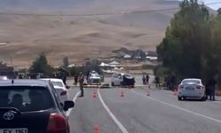 Van’da araçlar kafa kafaya çarpıştı: 2 ölü, 9 yaralı
