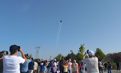 Ahlat'ta SOLOTÜRK gösteri uçusu nefes kesti