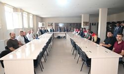 Erzurum’da meslek lisesinde buğday hasadı: Vali Baruş’tan üretim vurgusu