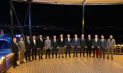 Erzincan’da terfi eden emniyet müdürlerine rütbe ve plaket takdim edildi