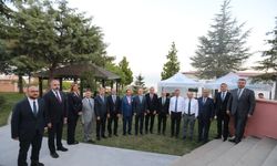 YÖK Başkanı Özvar, bölge üniversiteleri rektörleriyle Ahlat’ta bir araya geldi