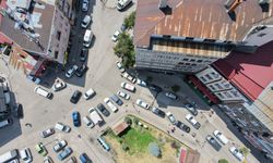 Ters Yön Tabelası Yetmedi, Erzurumlu Esnaf Çözümü Kendi Buldu