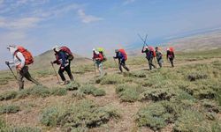 İranlı Dağcılar Süphan Dağı'nın Zirvesine Ulaştı