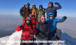 Ağrı Dağı zirvesi, dağcıları ağırlamaya devam ediyor