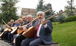 Aşıklar kale önünde buluştu