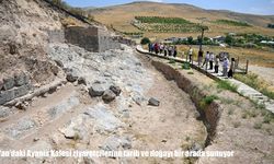 Van'da tarih ve doğa buluştu: Ayanis Kalesi ziyaretçilerini büyülüyor