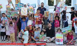Elazığ'da Rojin Kabaiş anısına, çocuklara oyuncak dağıtıldı